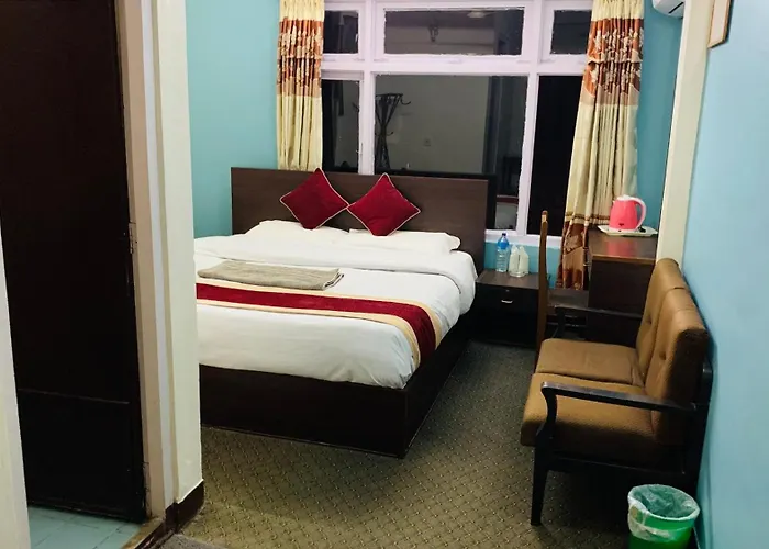 Bed & Breakfast Discovery 2*