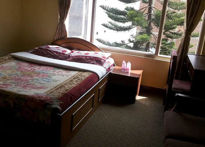 Bed & Breakfast Discovery 2*