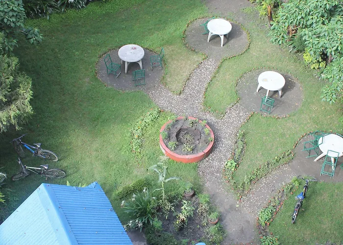 Discovery Bed & Breakfast 2*