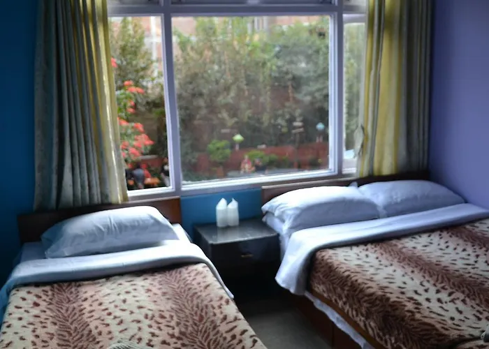 Bed & Breakfast Discovery 2*