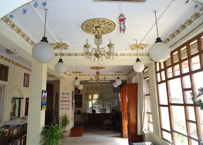 Bed & Breakfast Discovery 2*